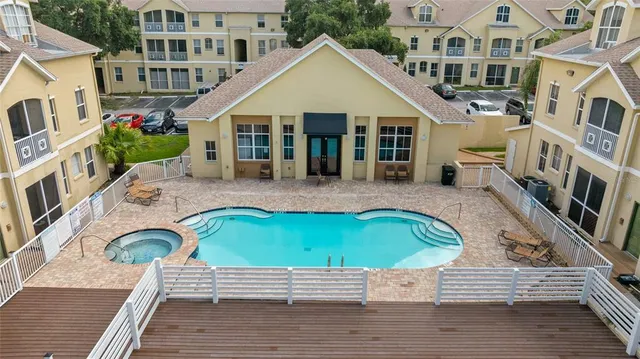 $1,700 | 5039 Sunridge Palms Drive, Unit 204, Tampa, FL 33617