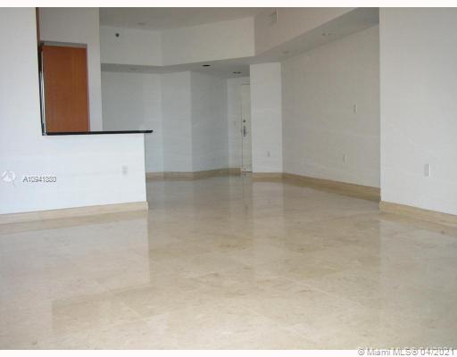 400 Alton Road, Unit 407 Miami Beach, FL 33139 - Photo 5 of 9