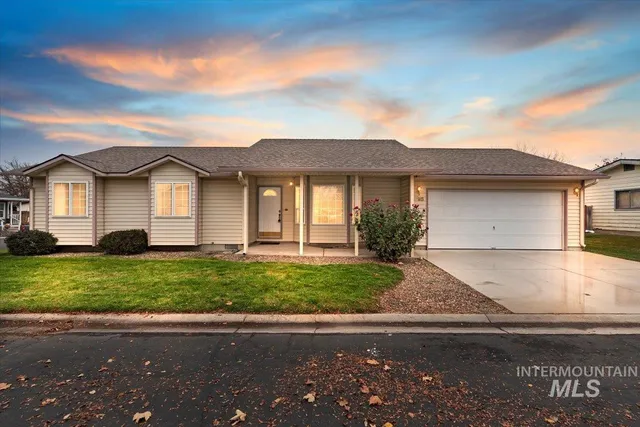 $379,500 | 698 South Malaga Lane, Boise, ID 83709