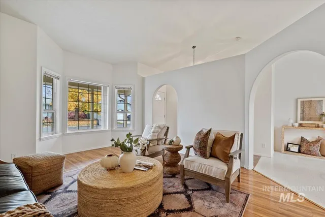 $379,500 | 698 South Malaga Lane, Boise, ID 83709