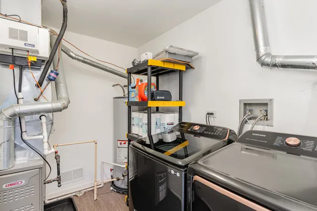 $269,000 | 9148 Clairmont Court, Unit 9148, Orland Park, IL 60462