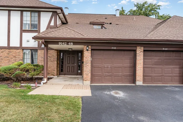 $269,000 | 9148 Clairmont Court, Unit 9148, Orland Park, IL 60462
