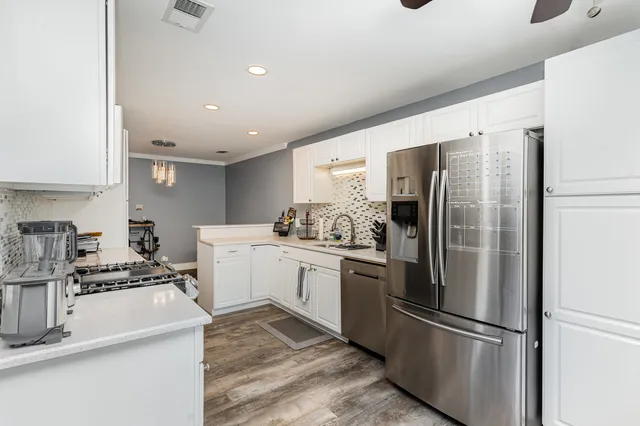 $269,000 | 9148 Clairmont Court, Unit 9148, Orland Park, IL 60462