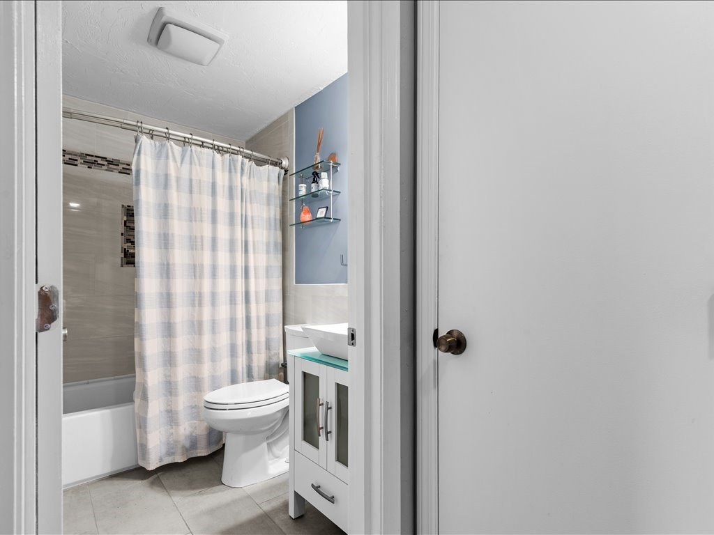 21 Erick Road, Unit 32 Mansfield, MA 02048 - Photo 13 of 20