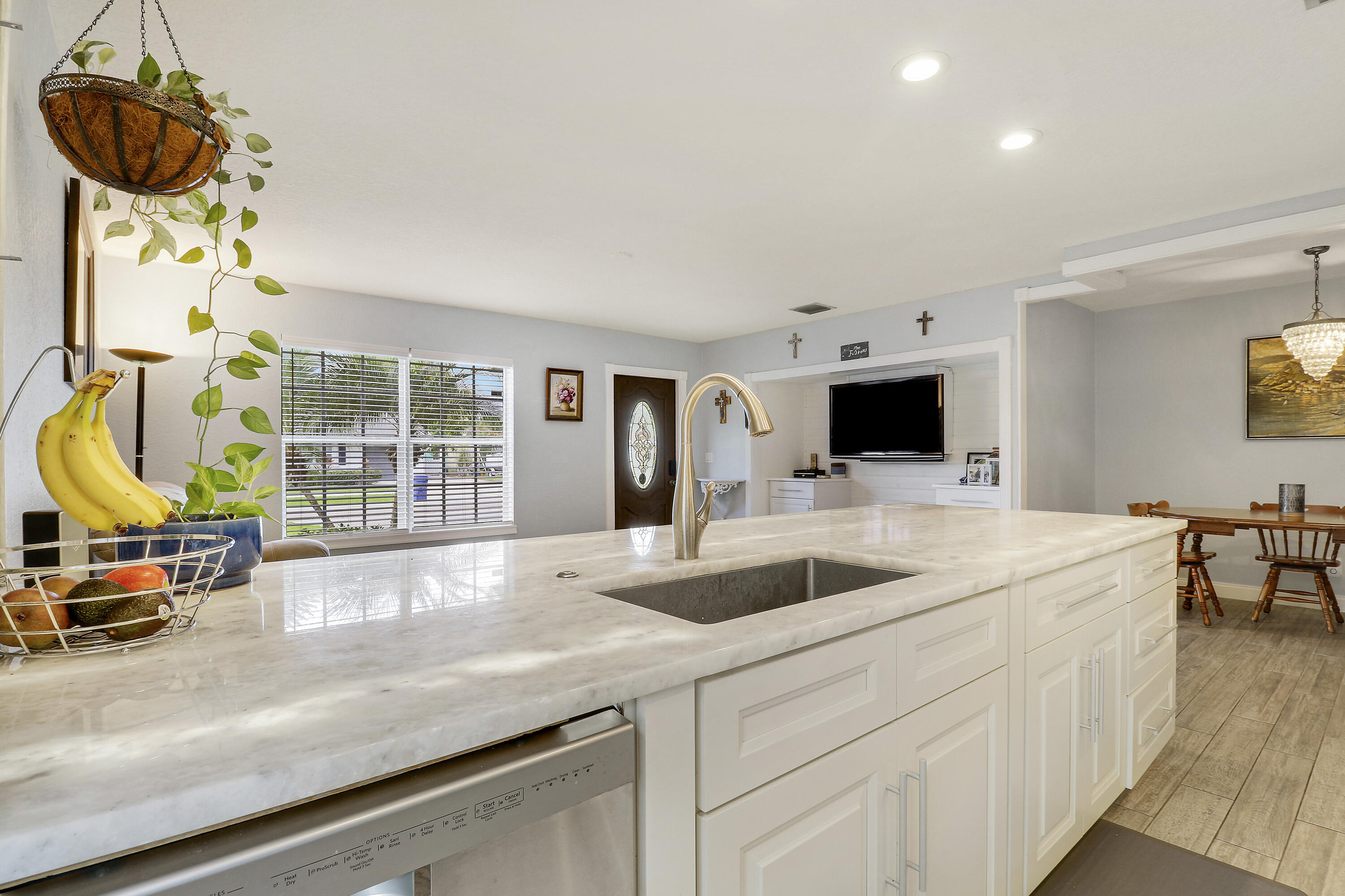 503 North Perry Avenue Jupiter, FL 33458 - Photo 11 of 32 Kitchen View