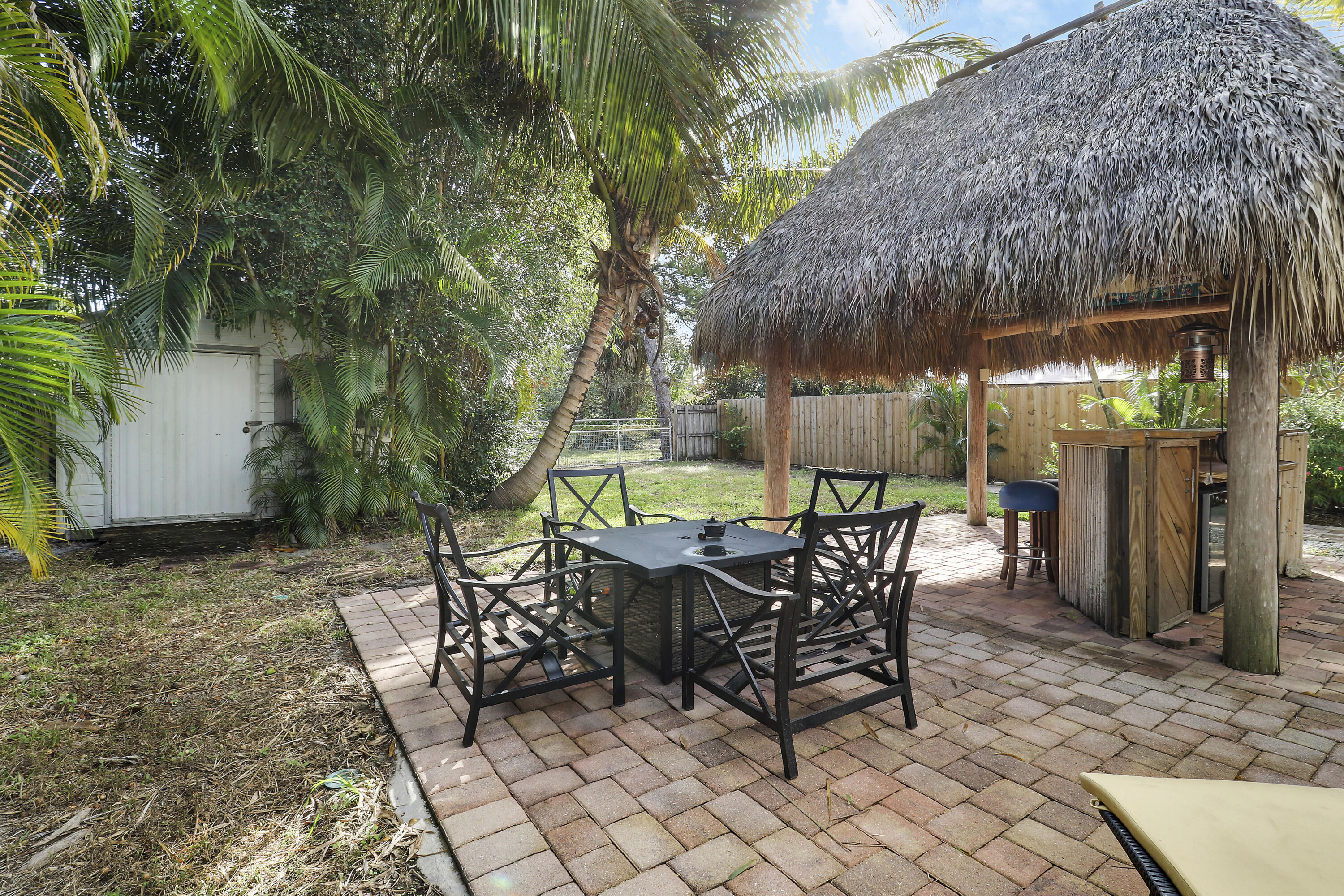 503 North Perry Avenue Jupiter, FL 33458 - Photo 28 of 32 Patio