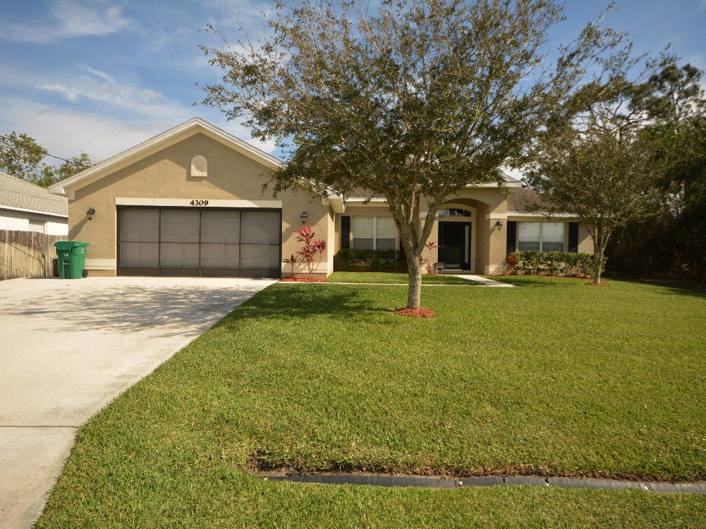 4309 Southwest Jarmer Road Port St. Lucie, FL 34953 - Photo 28 of 38 _14