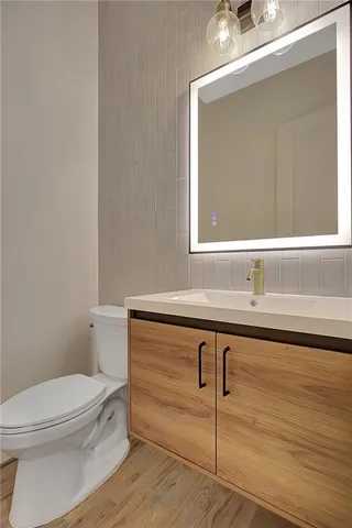 a close view of sink