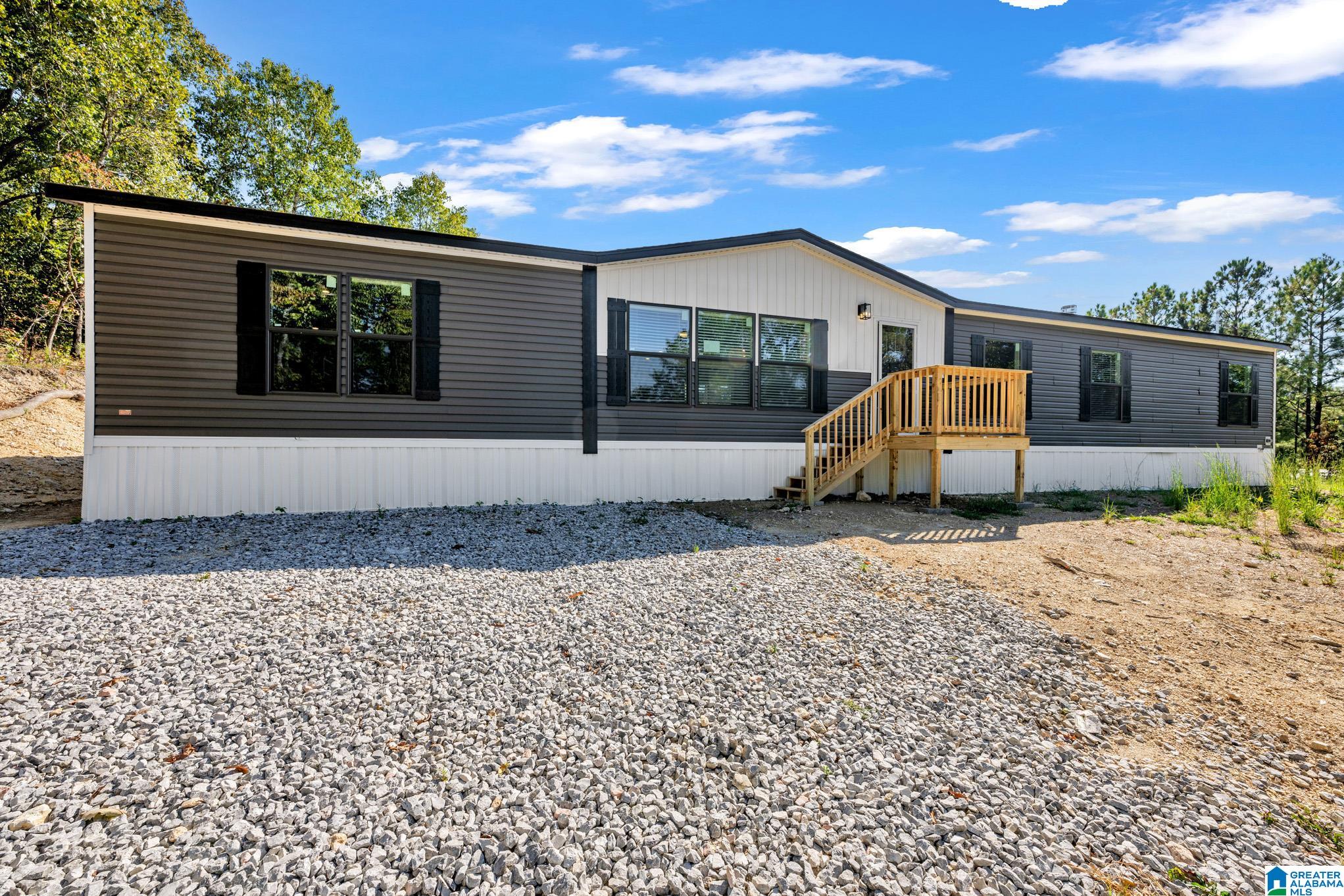 49 Geiger Street Anniston, AL 36201 - Photo 1 of 28 Gallery Image 1
