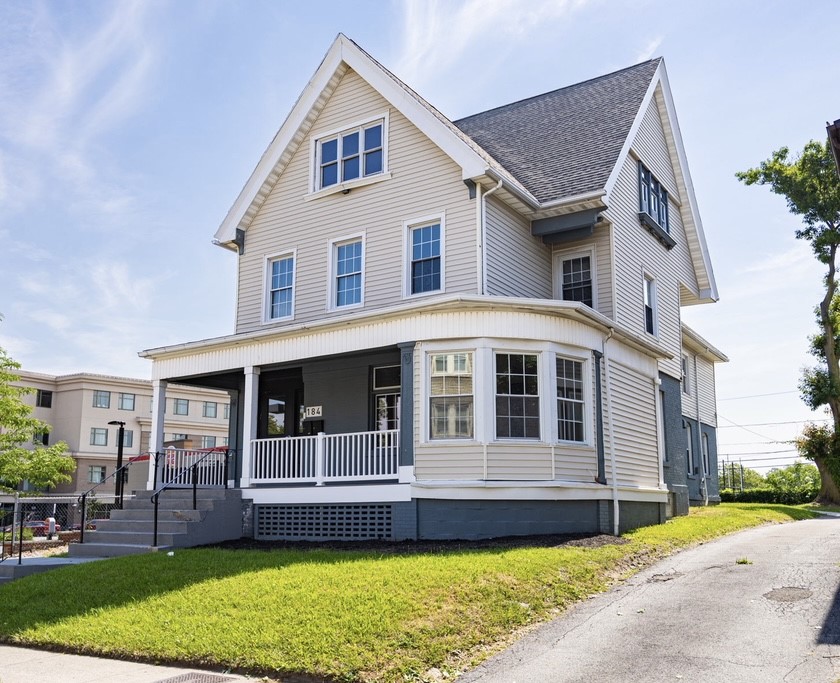 184 Alexander Street Rochester, NY 14607 - Photo 1 of 36