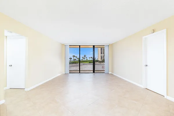 $3,850 | 400 Ocean Trail Way, Unit 203, Jupiter, FL 33477