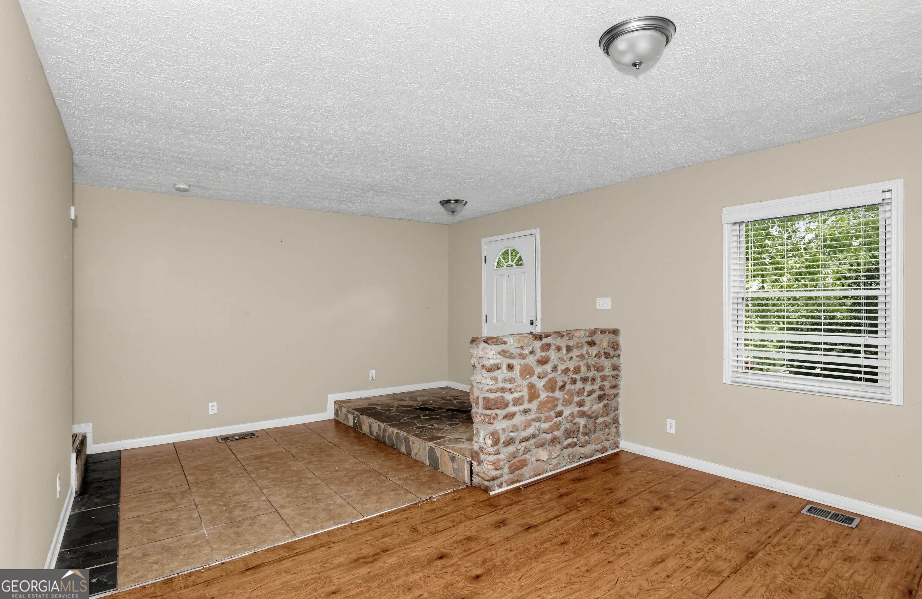 1127 Renee Drive Decatur, GA 30035 - Photo 7 of 36 Gallery Image 7