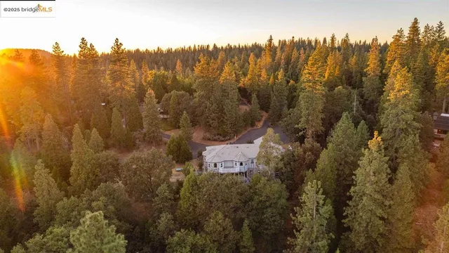 $799,350 | 23955 Cedar Hill, Mi Wuk Village, CA 95346