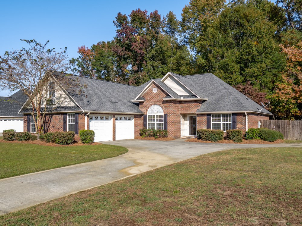 2135 Hobbit Way Sumter, SC 29153 - Photo 2 of 42