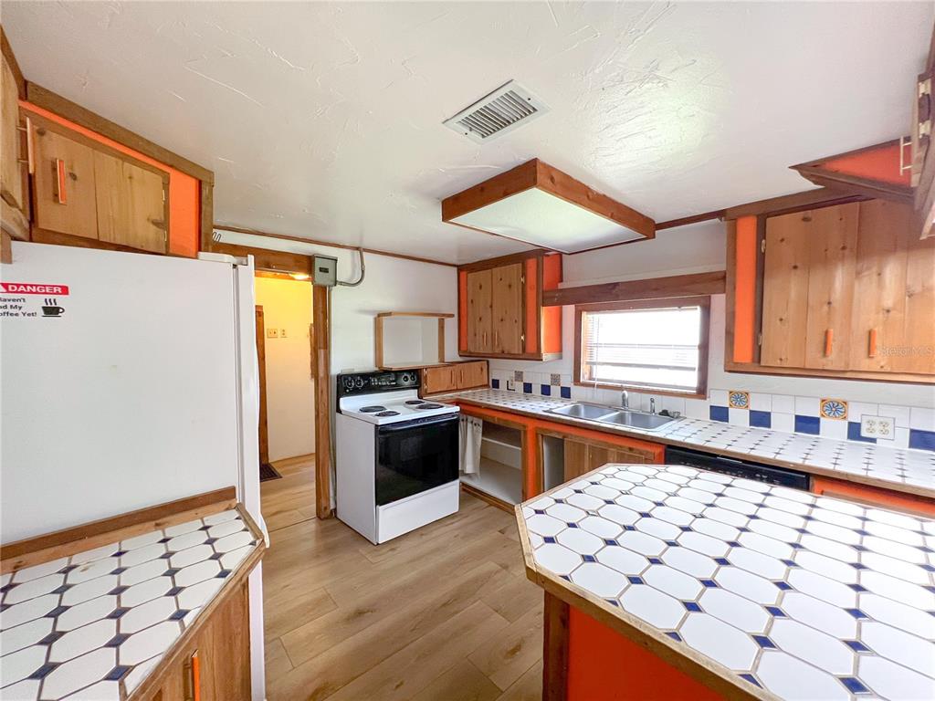 25825 West Newberry Road Newberry, FL 32669 - Photo 7 of 14 Gallery Image 7