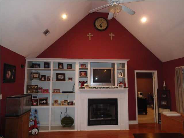 140 Jim Turner Road Mendenhall, MS 39114 - Photo 3 of 9 Vaulted ceiling is 24 feet at the peak.