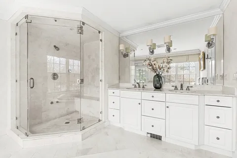 $5,395,000 | 65 Woodcliff Road, Wellesley, MA 02481