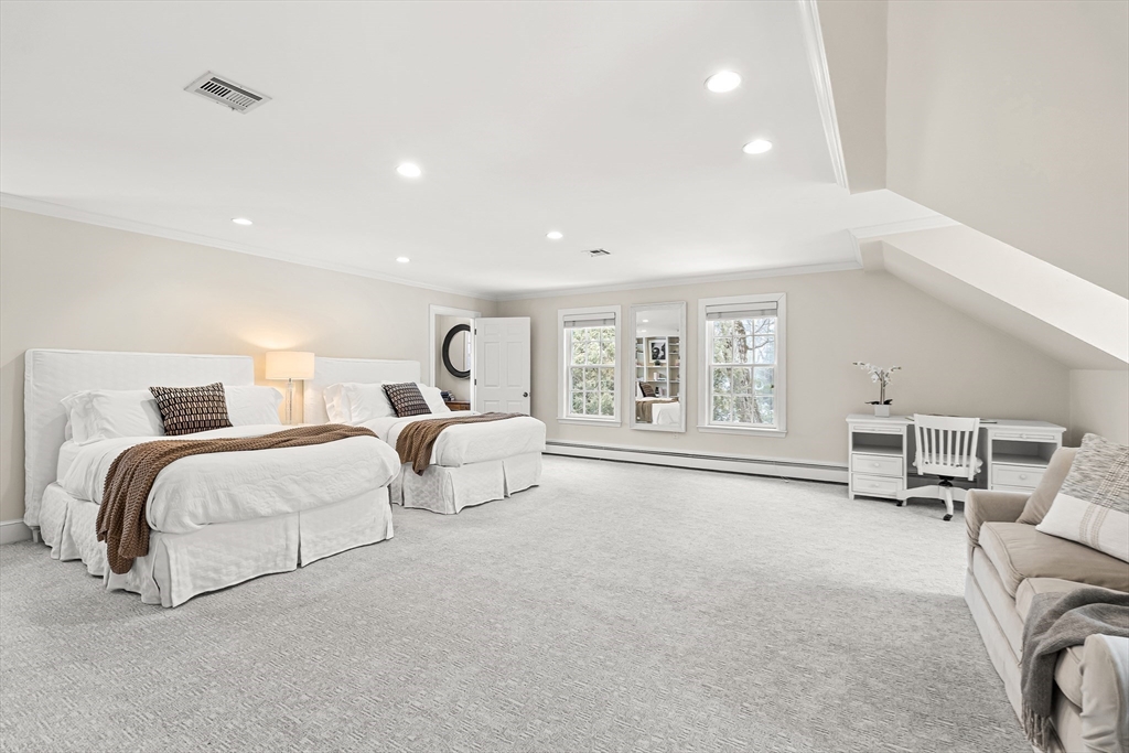 65 Woodcliff Road Wellesley, MA 02481 - Photo 27 of 39