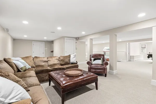 $5,125,000 | 65 Woodcliff Road, Wellesley, MA 02481
