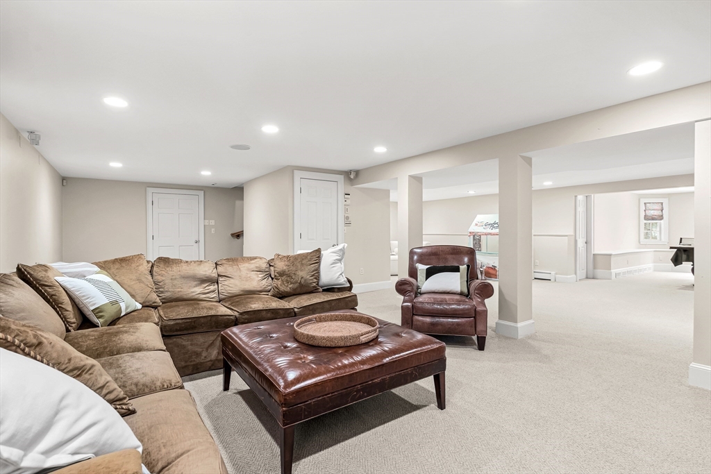 65 Woodcliff Road Wellesley, MA 02481 - Photo 34 of 39