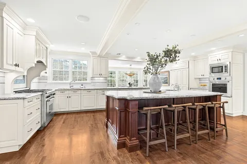 $5,125,000 | 65 Woodcliff Road, Wellesley, MA 02481