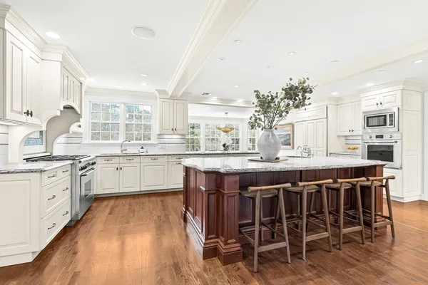 $5,125,000 | 65 Woodcliff Road, Wellesley, MA 02481
