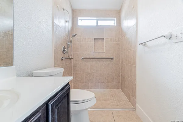 $1,600 | 7502 Copper Lake, Converse, TX 78109