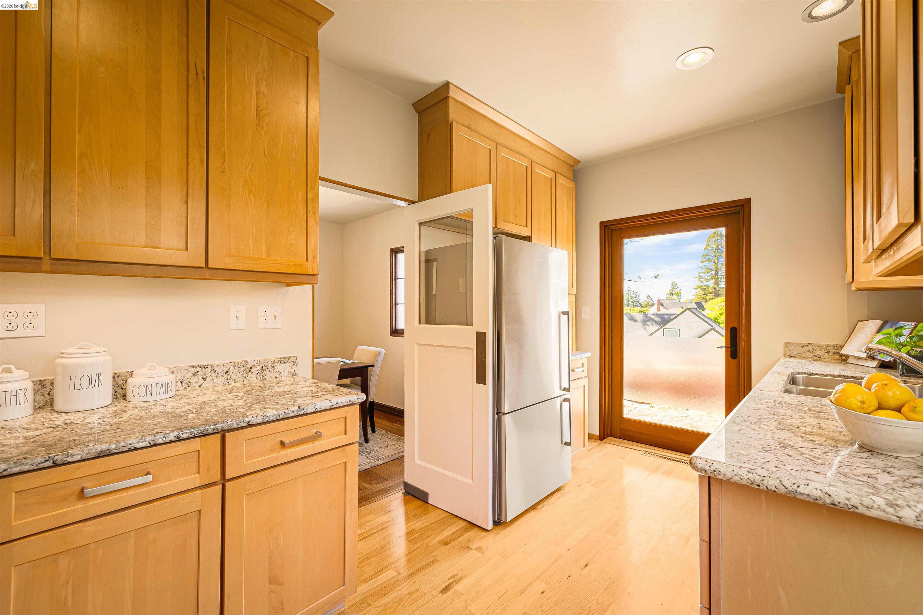 64 Colorado Avenue Berkeley, CA 94707 - Photo 25 of 93