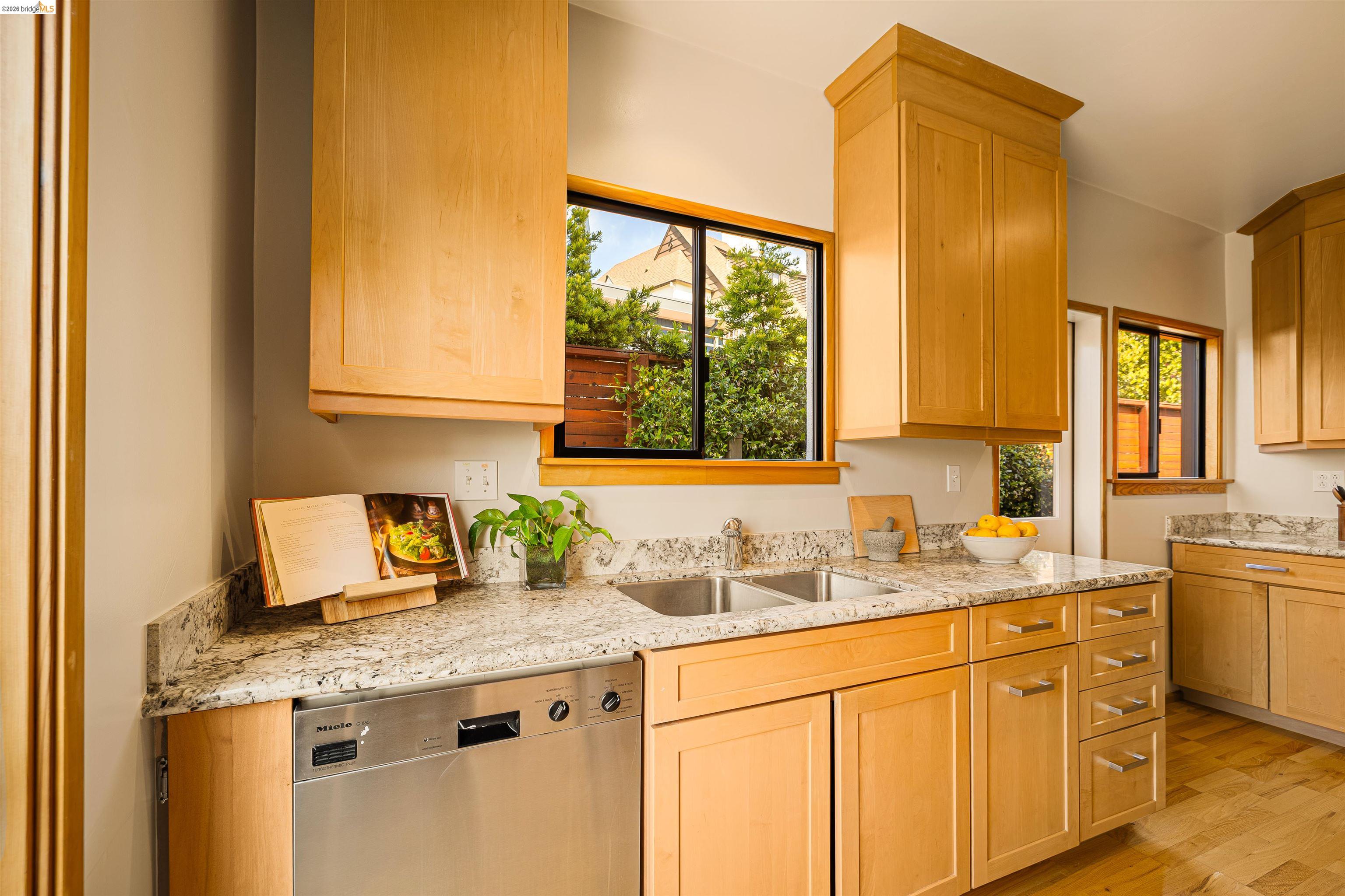 64 Colorado Avenue Berkeley, CA 94707 - Photo 28 of 93