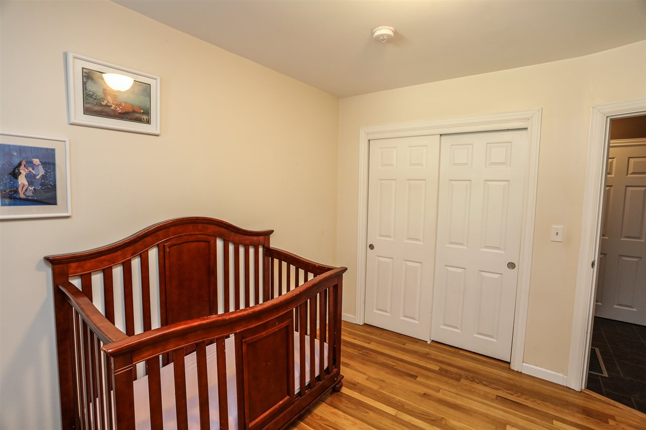 2087 River Road Manchester, NH 03104 - Photo 15 of 23