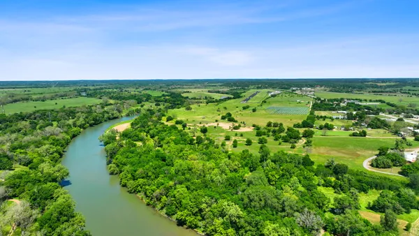 $1,850,000 | 665 Sh 230 Loop, Smithville, TX 78957