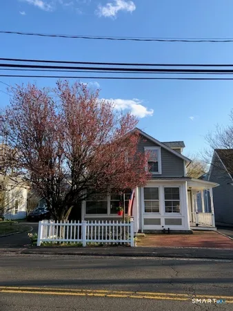$3,900 | 4 McKinley Street, Norwalk, CT 06853
