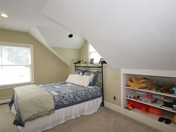 42-44 Curtis Road Milton, MA 02186 - Photo 9 of 10 Gallery Image 9
