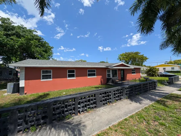 $399,000 | 602 Southwest 1st Street, Dania Beach, FL 33004