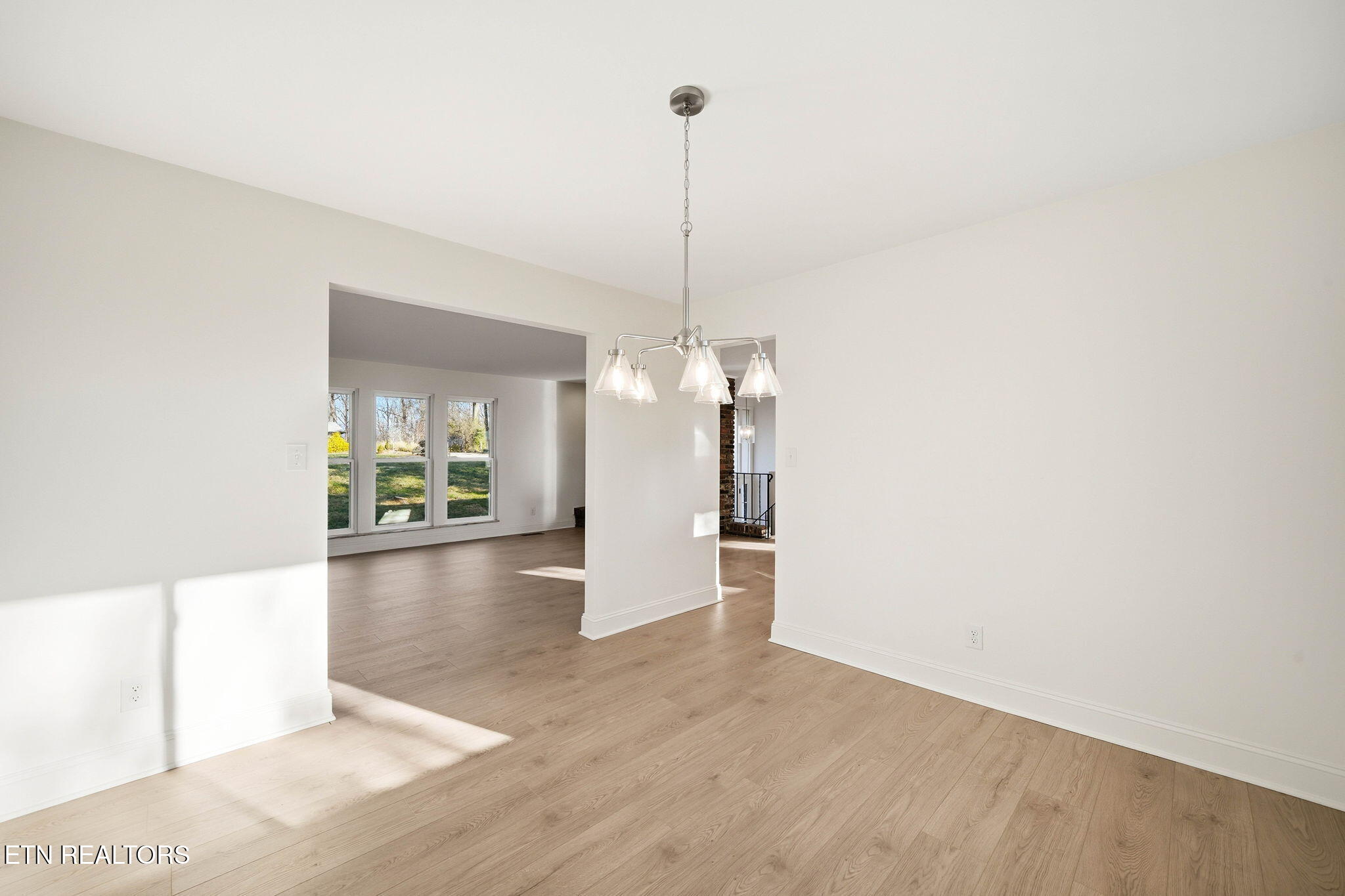 1057 West Outer Drive Oak Ridge, TN 37830 - Photo 11 of 47 formal dining