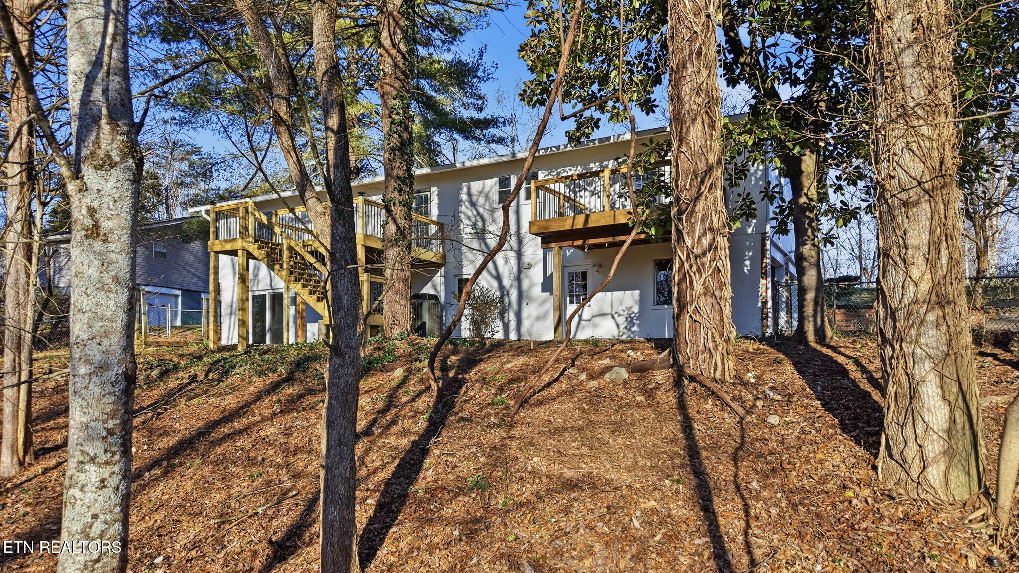 1057 West Outer Drive Oak Ridge, TN 37830 - Photo 45 of 47 back view