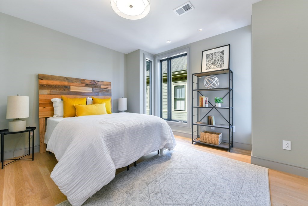 261 Upland Road Cambridge, MA 02138 - Photo 21 of 38