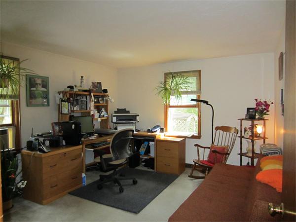 40 Pickering Road Blackstone, MA 01504 - Photo 7 of 17 Gallery Image 7