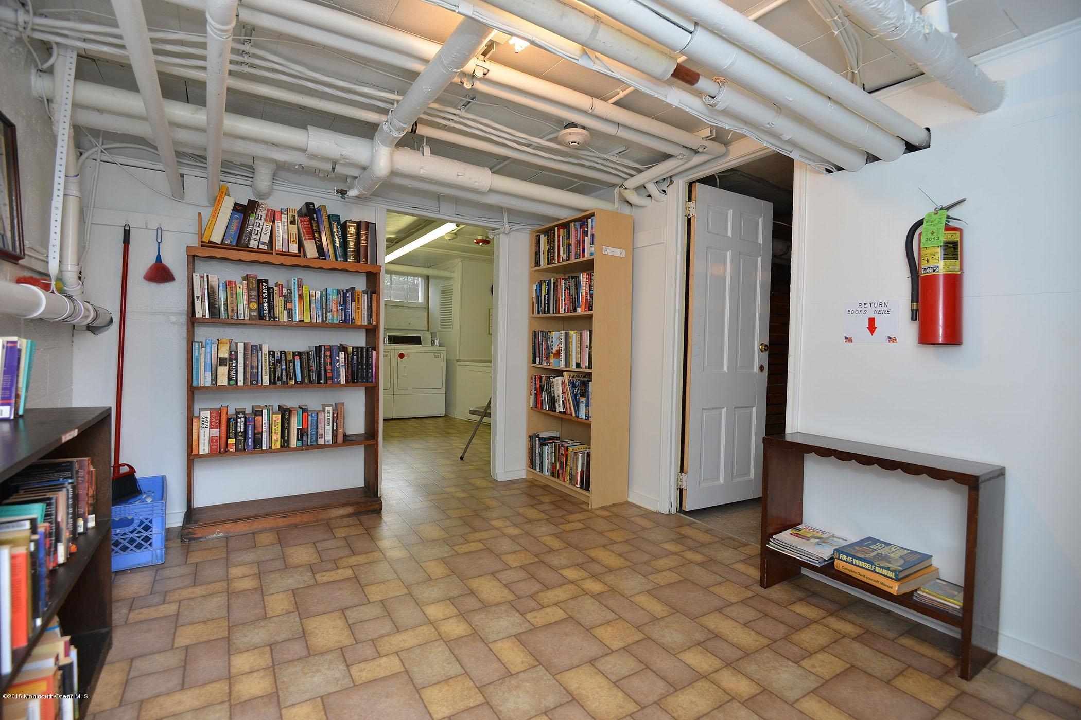 30 Pinckney Road, Unit B Red Bank, NJ 07701 - Photo 23 of 30 LIBRARY