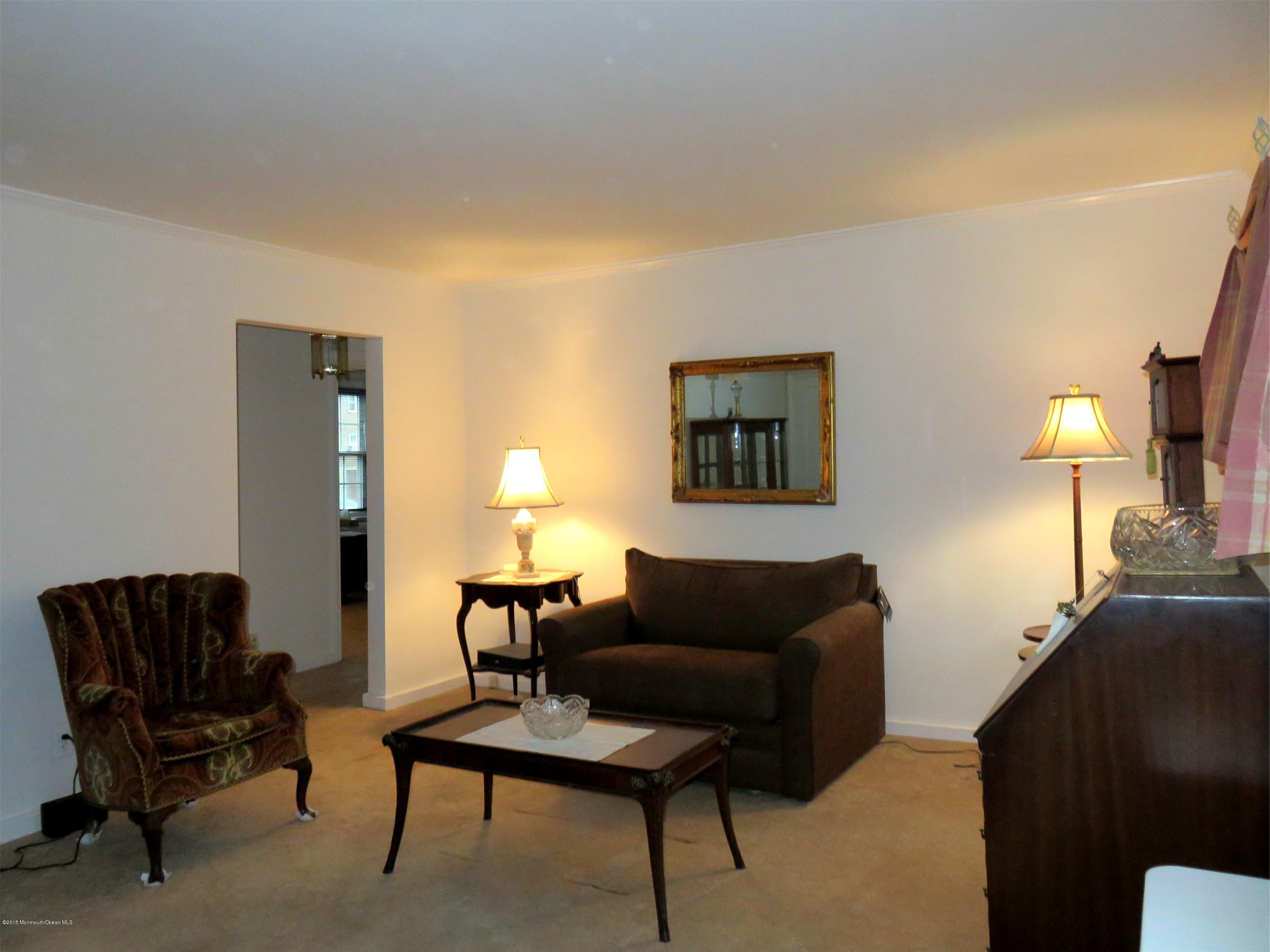 30 Pinckney Road, Unit B Red Bank, NJ 07701 - Photo 4 of 30 IMG_0678