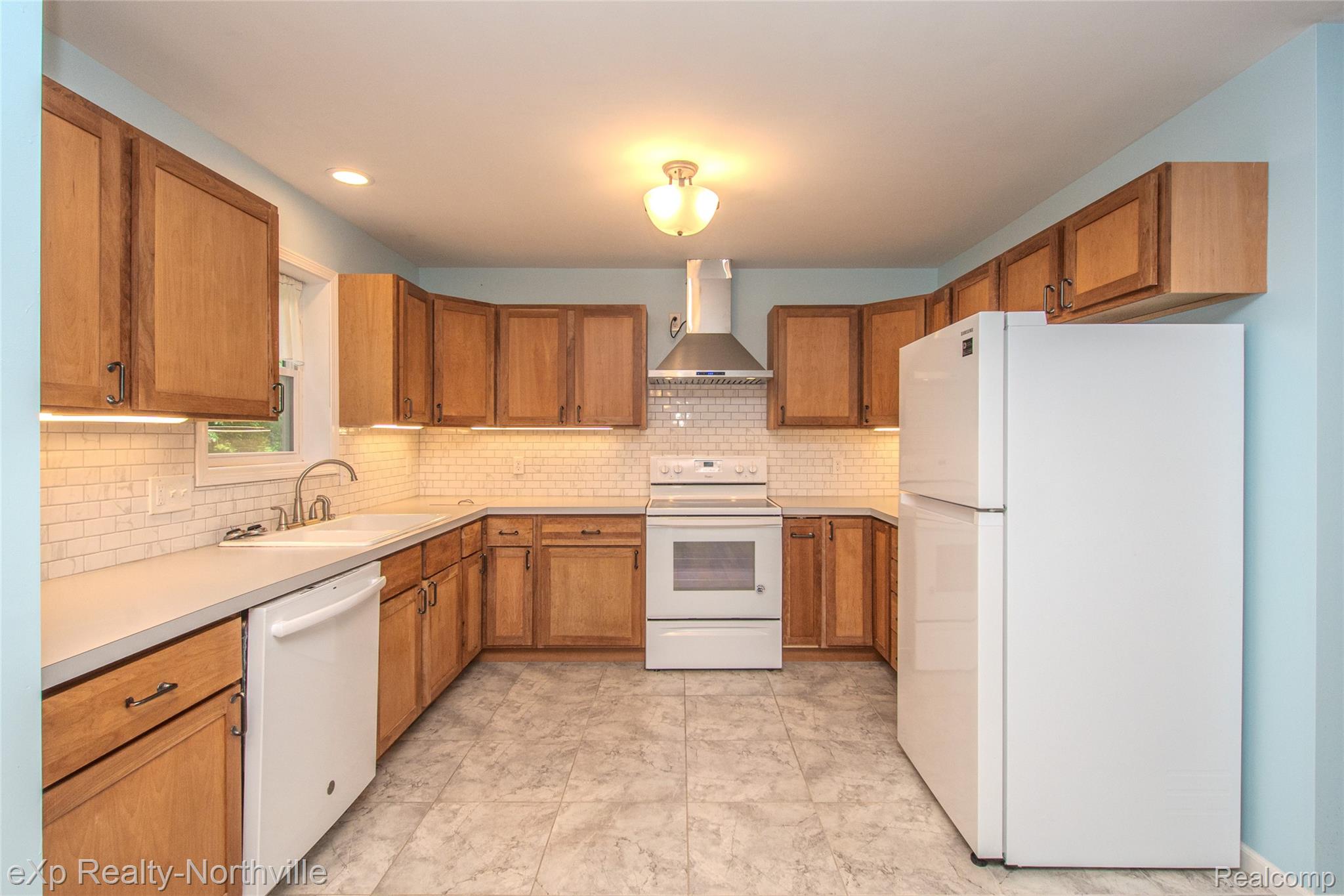 1765 Parker Road Holly, MI 48442 - Photo 11 of 46 00__23.jpg