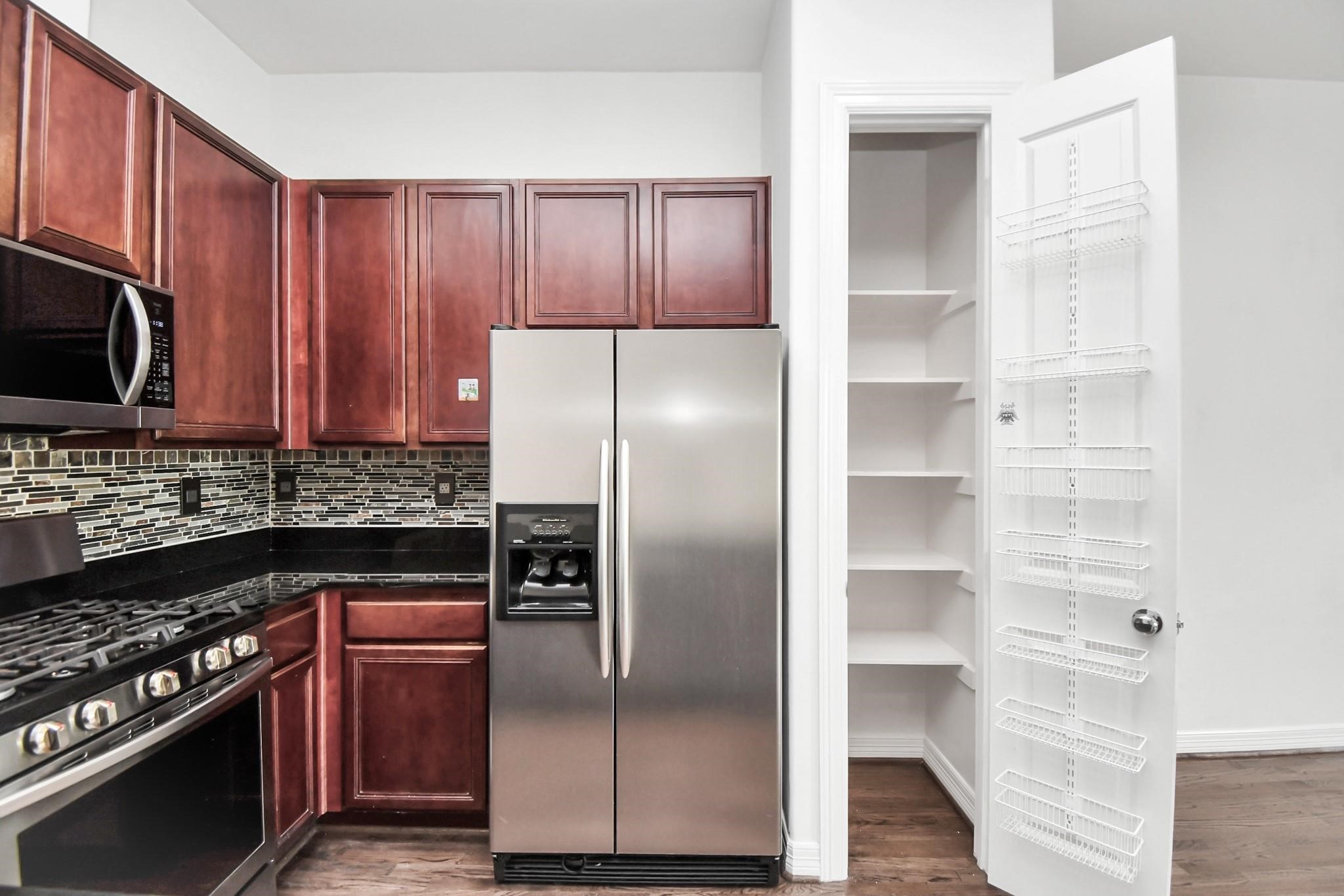 3900 Center Street Houston, TX 77007 - Photo 15 of 25 Pictures are from previous listing