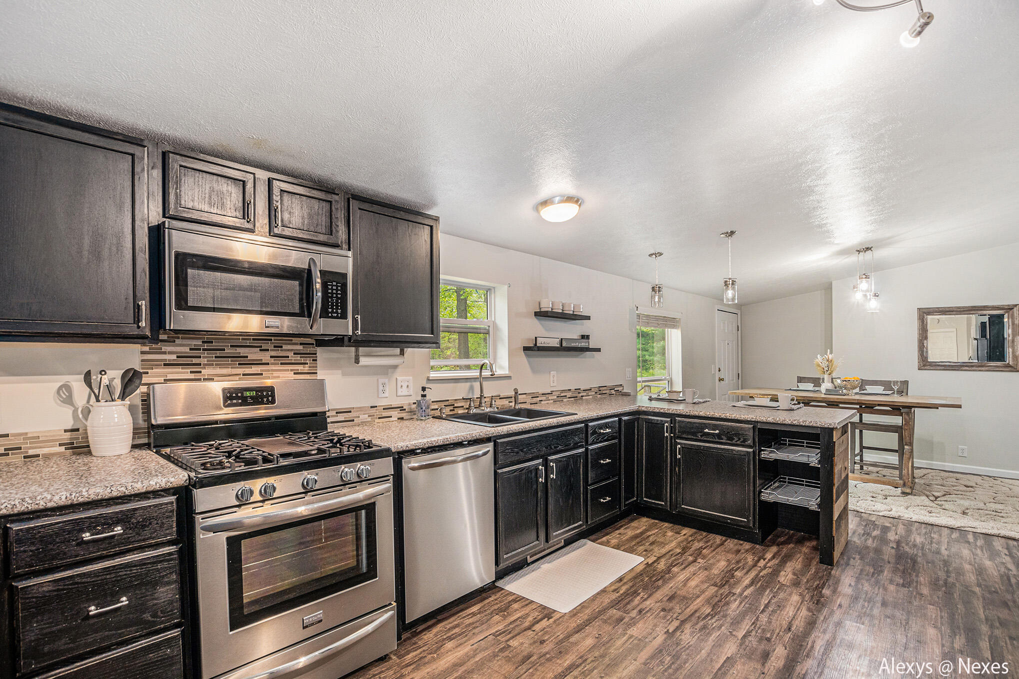 825 South Broton Road Muskegon, MI 49442 - Photo 9 of 25 DSC06456