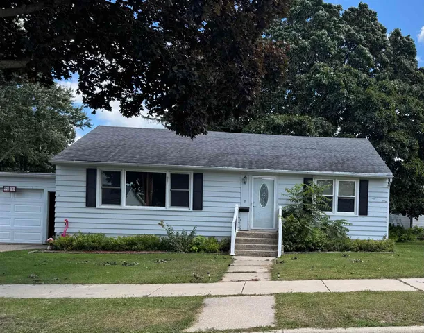 $219,000 | 1816 17th Avenue, Monroe, WI 53566