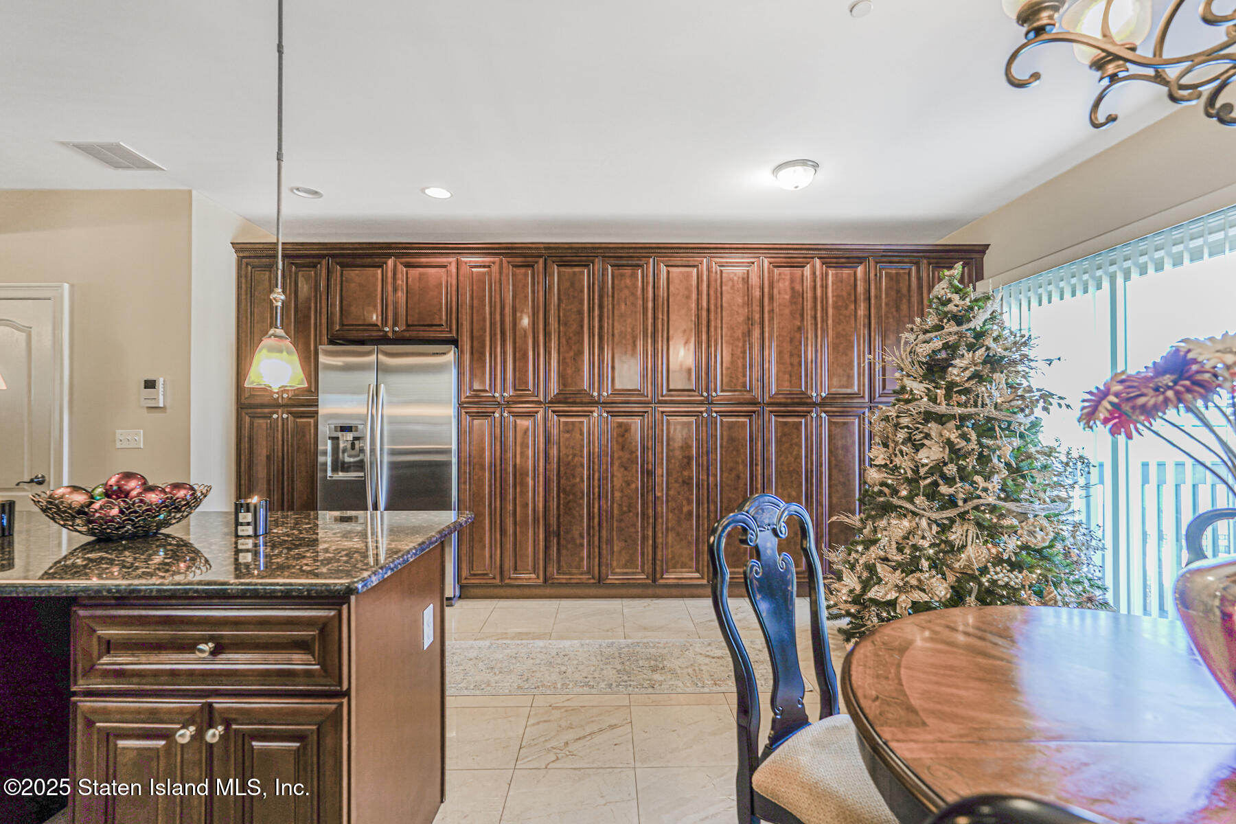 1352 Forest Hill Road Staten Island, NY 10314 - Photo 9 of 19 a view of a livingroom with furniture