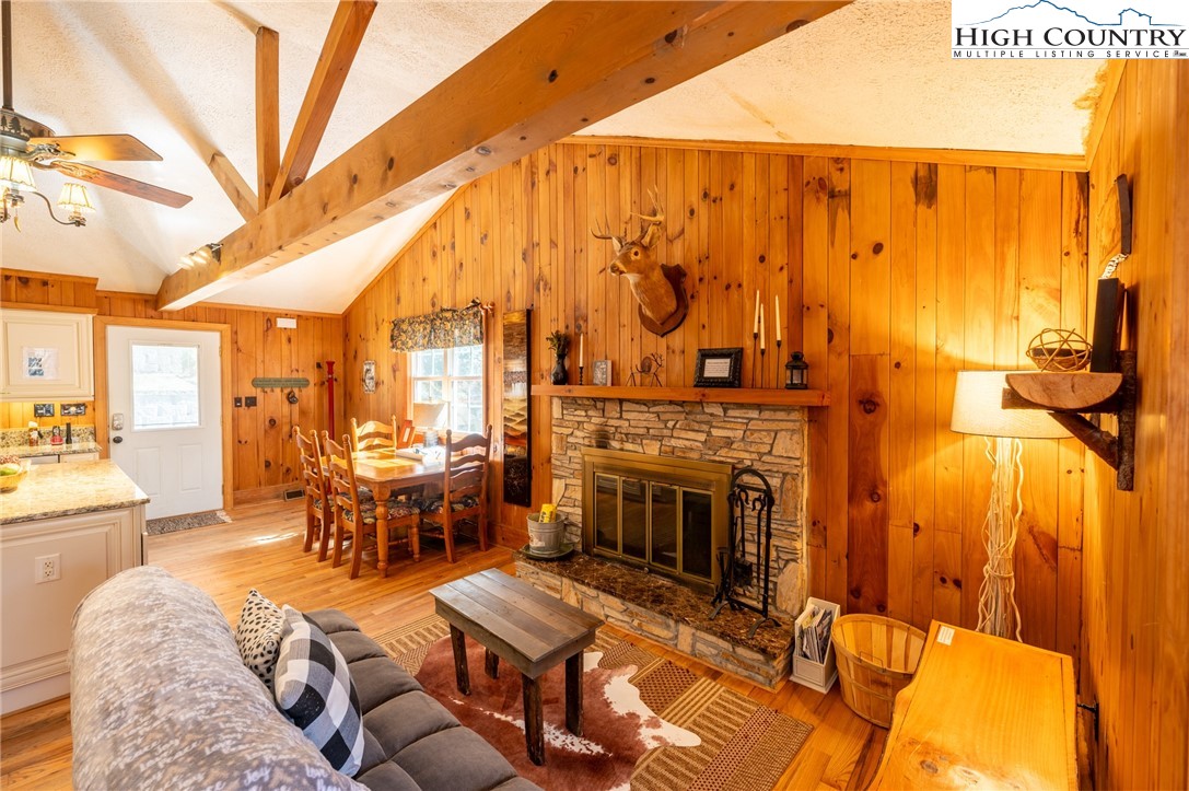 164 Fox Den Road Blowing Rock, NC 28605 - Photo 12 of 49 Gallery Image 12