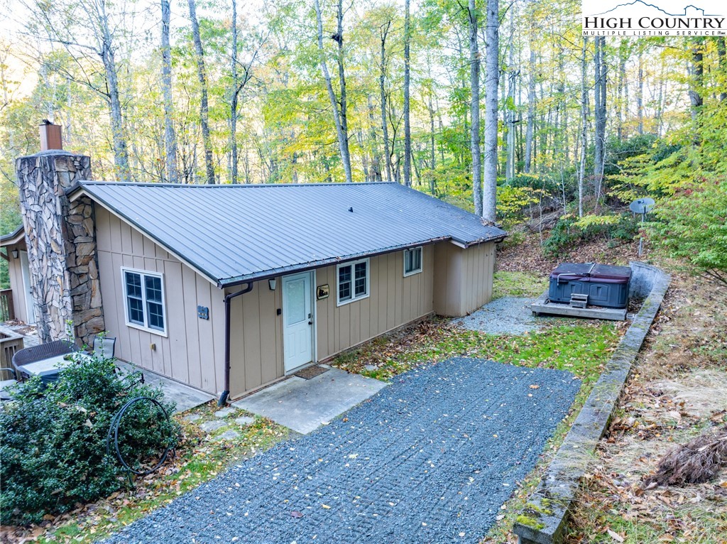 164 Fox Den Road Blowing Rock, NC 28605 - Photo 34 of 49 Gallery Image 34