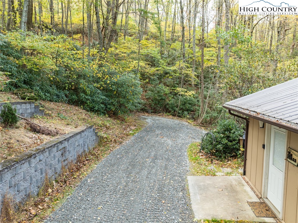 164 Fox Den Road Blowing Rock, NC 28605 - Photo 40 of 49 Gallery Image 40