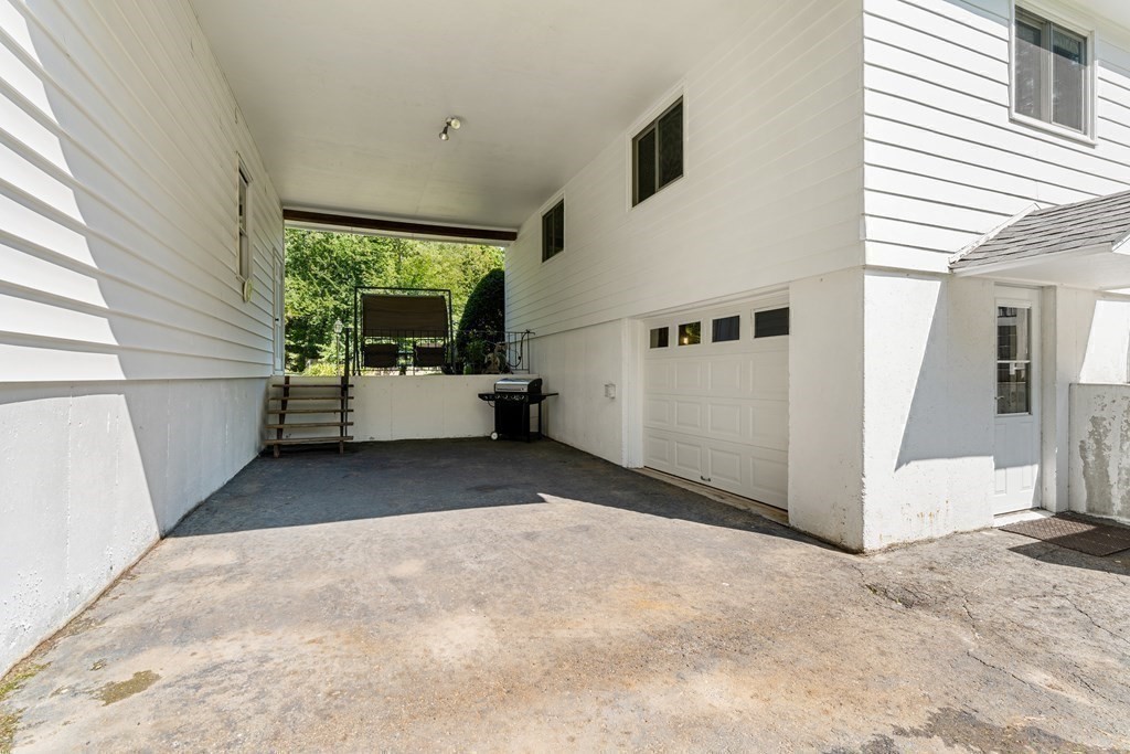 10 Lawrence Road Tyngsborough, MA 01879 - Photo 17 of 23 Gallery Image 17