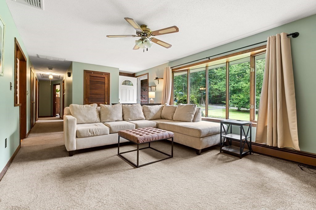10 Lawrence Road Tyngsborough, MA 01879 - Photo 3 of 23 Gallery Image 3